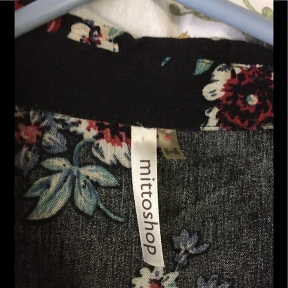 Mittoshop button down top - Picture 2 of 3